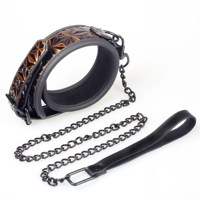 7PSC Orange Diamond Pattern Bondage Kit, ein 7-teiliges Set, das entwickelt wurde, um Paaren die lebhaftesten Fetischfantasien zu entfesseln