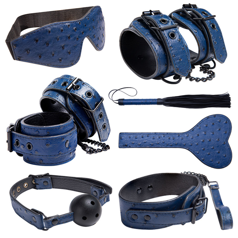Immersione definitiva con tuta bondage per tutto il corpo e collezione di kit SM per esplorare le dinamiche del potere