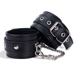 Prodotti SM Restrizioni per giocattoli sessuali per donna BDSM con manette in pelle PU Kit SM Bondage sessuale per adulti per coppie