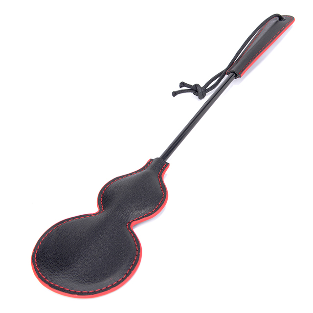 뜨거운 판매 새로운 에로틱 훈련 Sm BDSM PU 라켓 긴 샤프트 패들 채찍 성인 섹스 토이