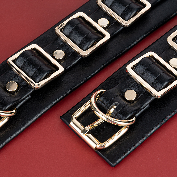 2 ピース PU レザー SM ボンデージ セット 大人の BDSM プレイのためのいちゃつく手錠と首輪を含むエロティックな拘束おもちゃ