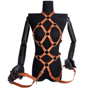 Braunes Bondage-Set f&uuml;r Fetisch-Rollenspiele, ma&szlig;geschneidert f&uuml;r Brust-Bondage und SM-Sklaven-Fantasie-Inszenierung